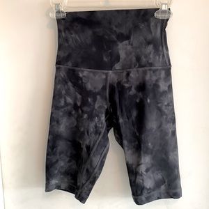 Lululemon Align SHR Short 10” Size 4EUC